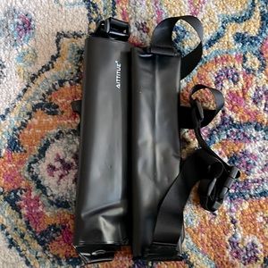 Aittitue: Waterproof Fanny pack - 2 pieces